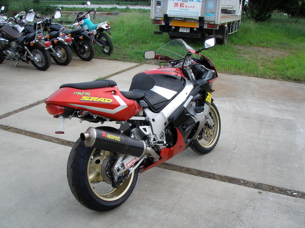 Купить мотоцикл Suzuki GSX-R750 1998 фото 7